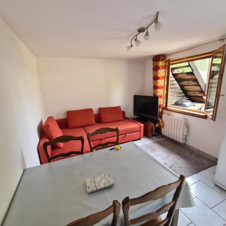 Studio, Mons Sart, Proche Lille Et Metro Exteriör bild