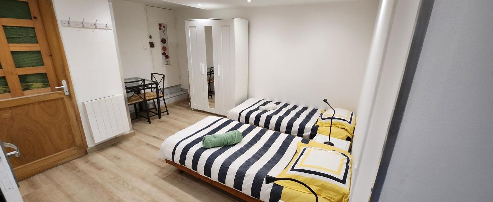 Studio, Mons Sart, Proche Lille Et Metro Exteriör bild